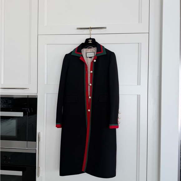 Gucci Black Coat with Red and Green Trim - Picture 3 of 15